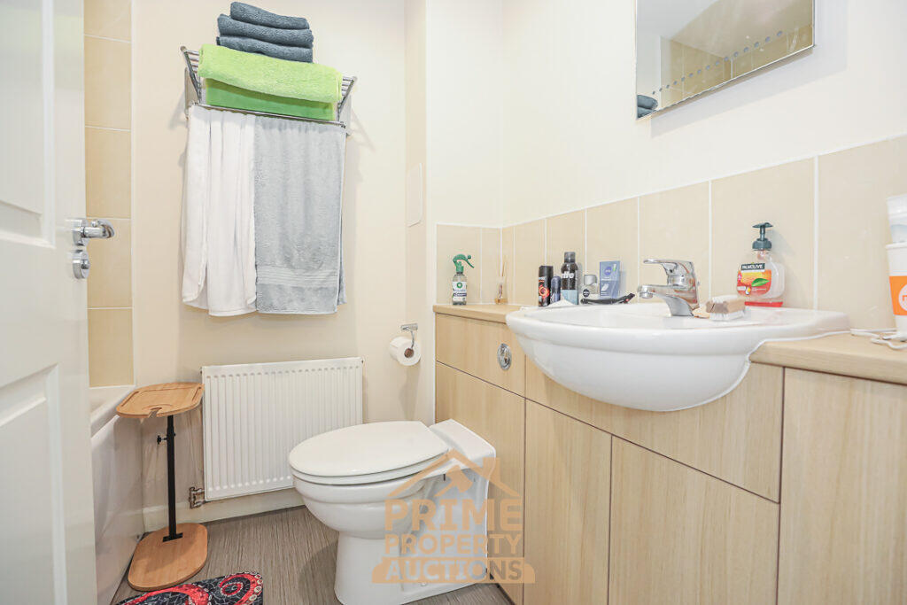 Additional image 6 of montrose