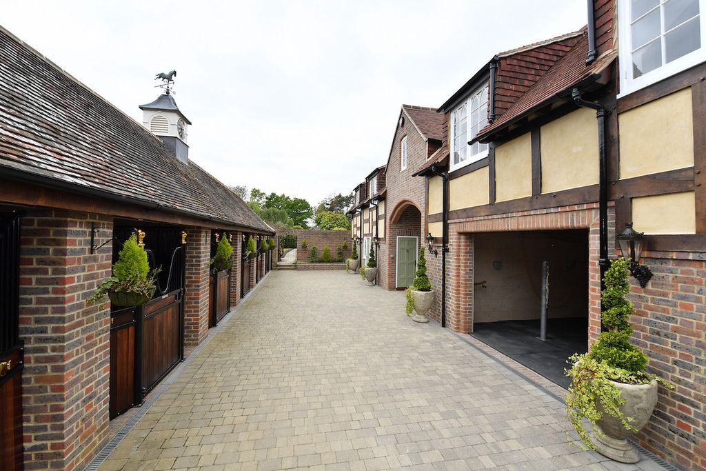 Additional image 38 of 8 bed country house for saleBrighton Road, Horsham RH13