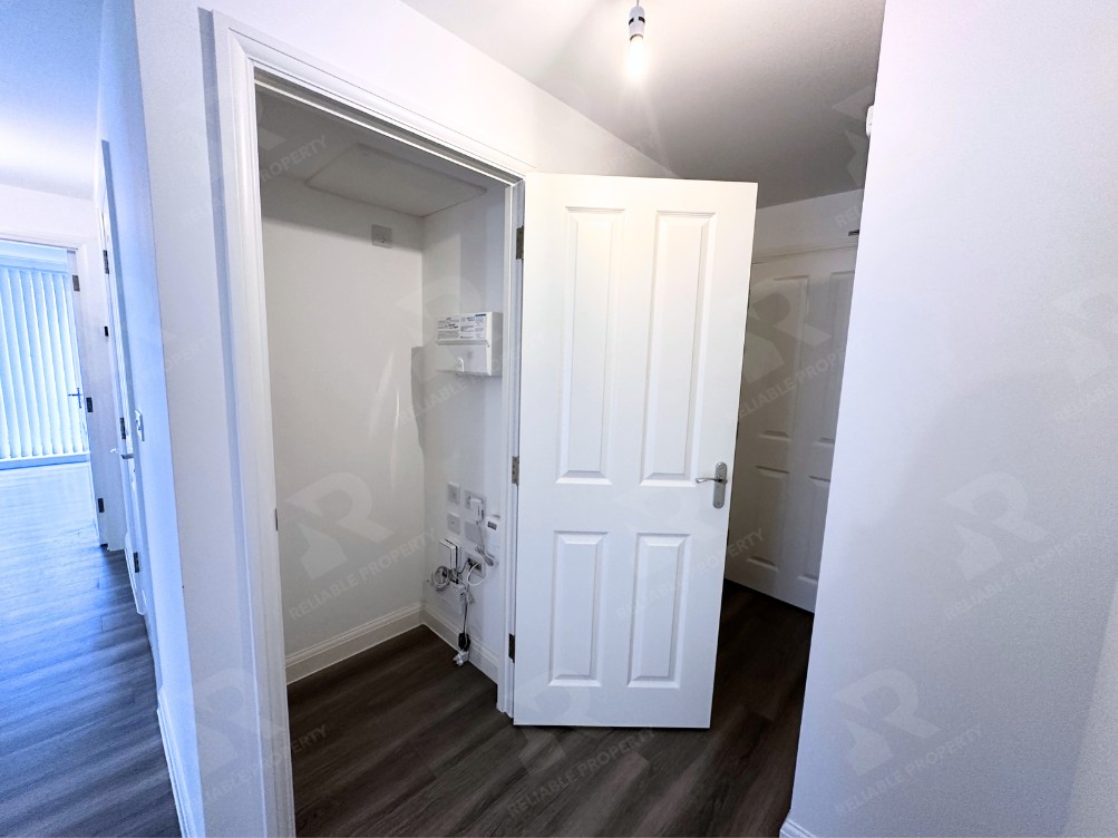 Additional image 5 of 2 Bed Flat, Stratford House Road, B5, N1 7GU