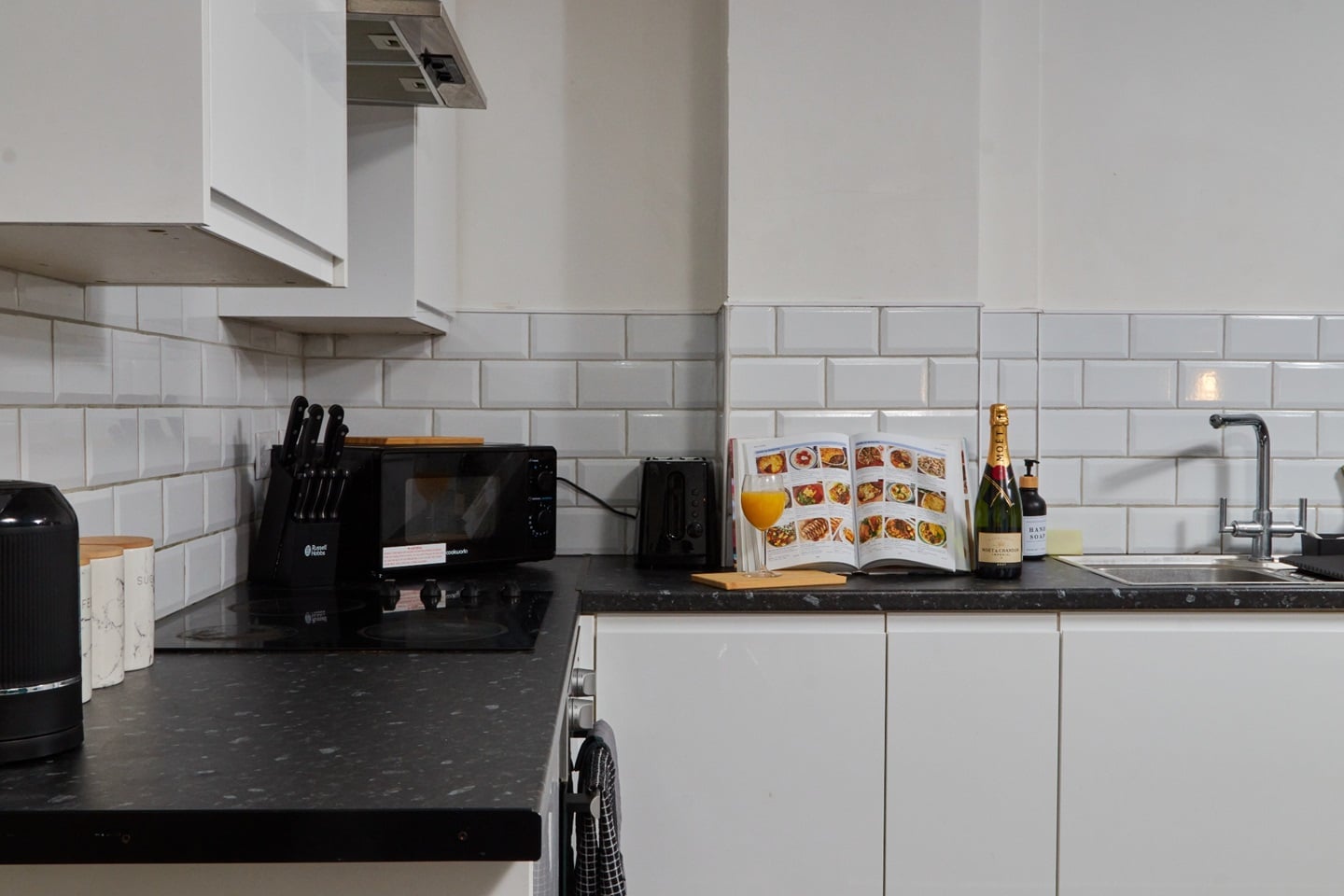 Additional image 8 of 1 Bed Flat, Blenheim Terrace, LS2, N1 7GU