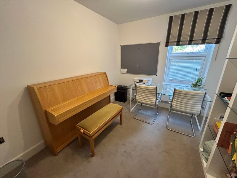 Additional image 17 of 3 bed flat for salePwllycrochan Avenue, Colwyn Bay LL29