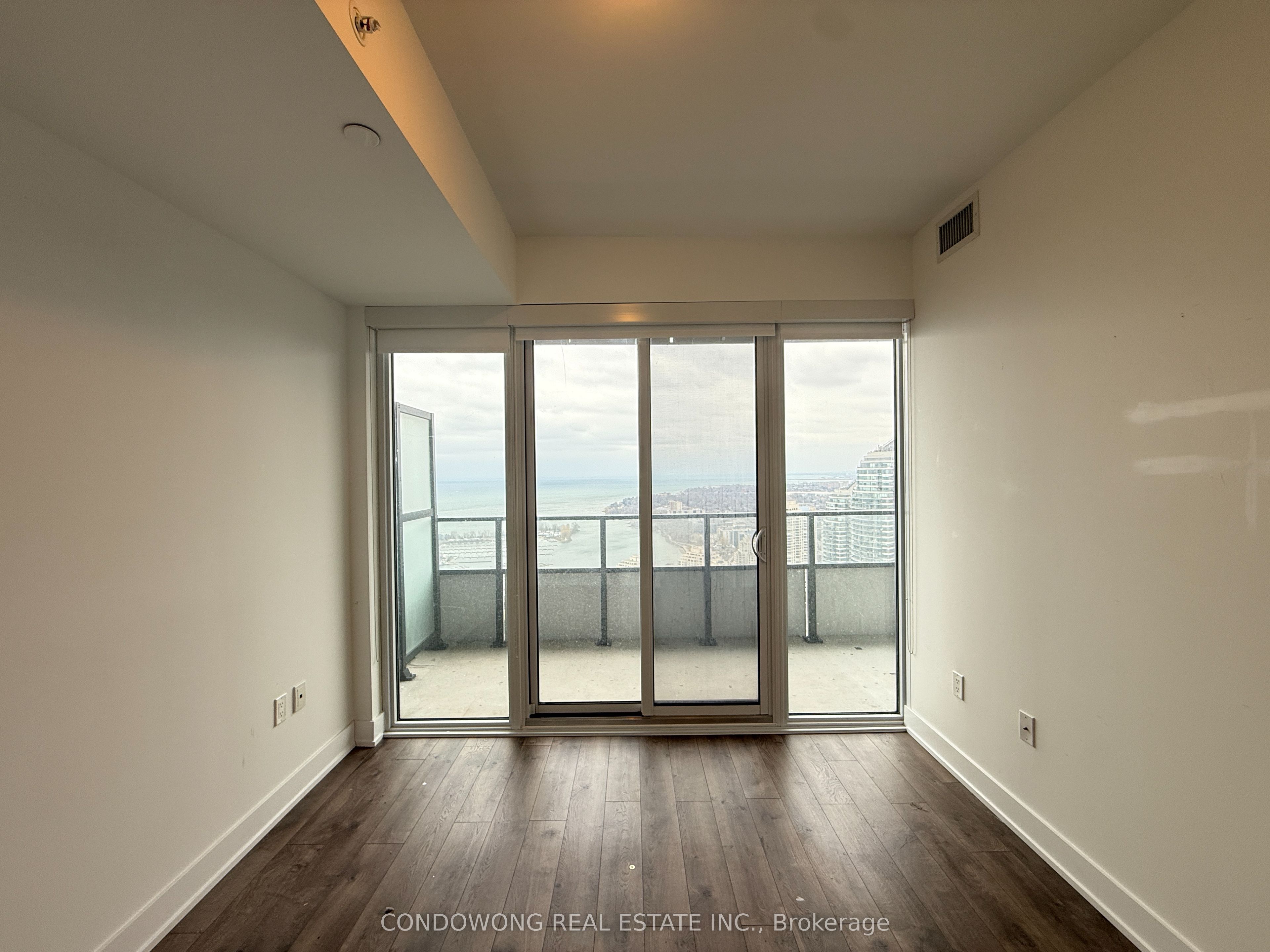 Additional image 4 of 4020-30 Shore Breeze Drive, Toronto, ON, M8V 0J1