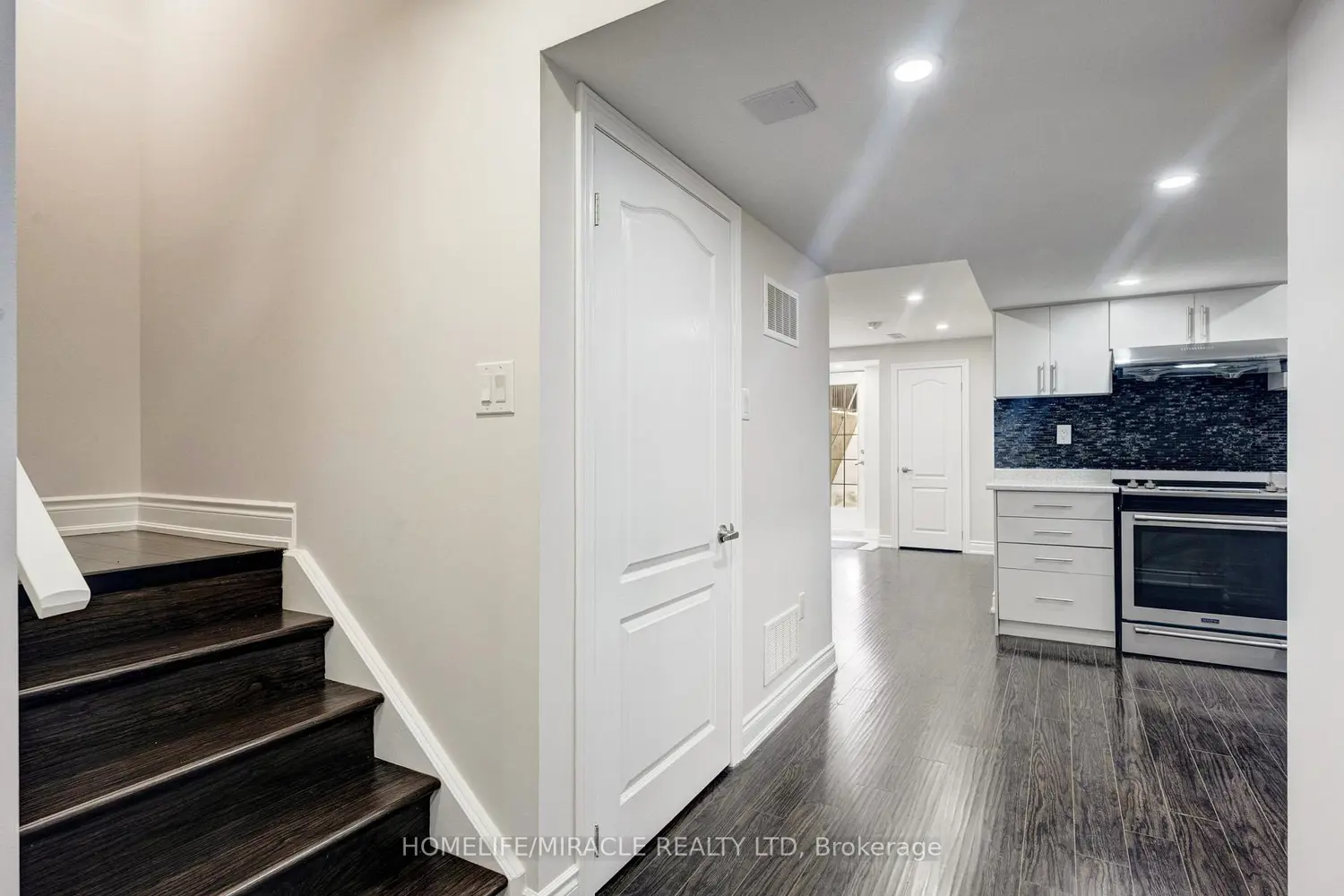 Additional image 16 of 14 Vezna Crescent