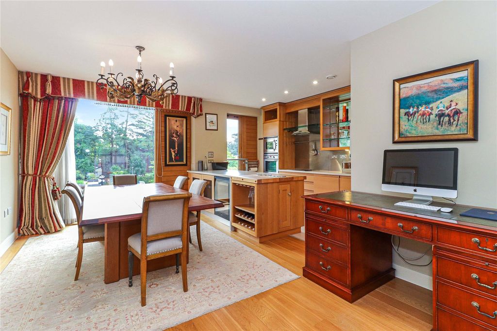 Additional image 5 of 2 bed flat for saleCliveden Gages, Taplow, Buckinghamshire SL6