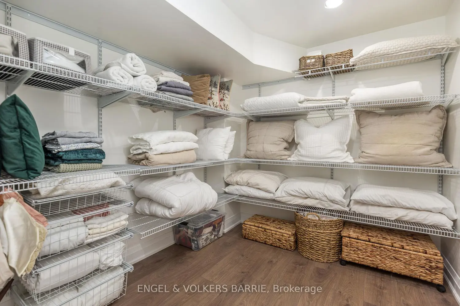 Additional image 13 of 139 Columbia Road