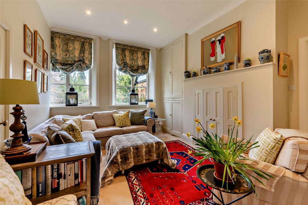 Additional image 13 of 6 bed detached house for saleDonnington, Newbury, Berkshire RG14