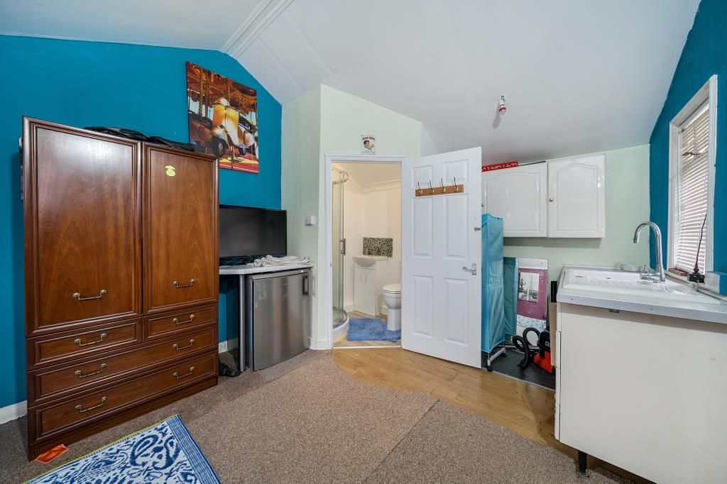 Additional image 13 of 2 bed maisonette for saleNewbury, Berkshire RG14