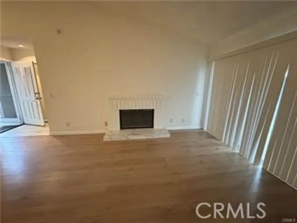 Additional image 6 of 3851 Amberly Drive Unit E, Inglewood, CA 90305