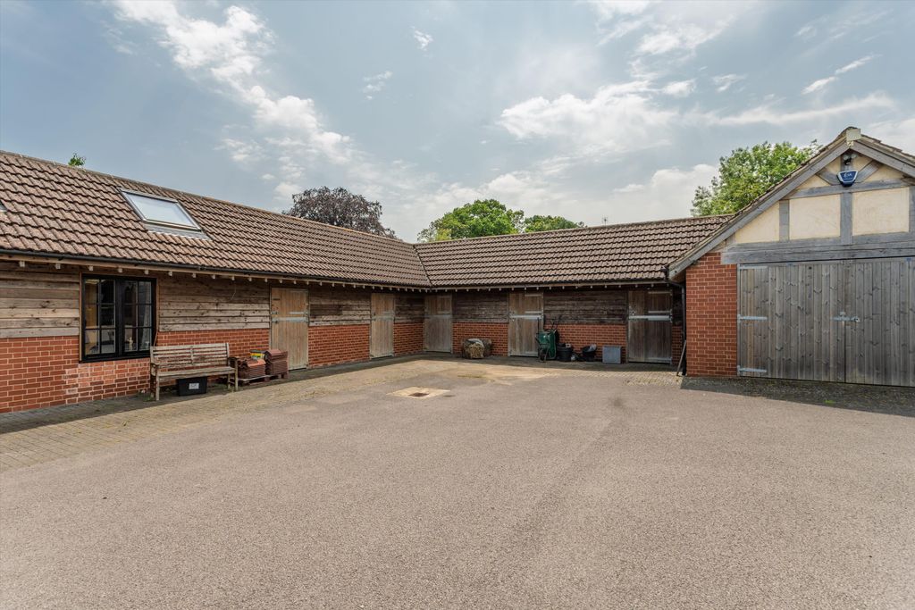 Additional image 19 of 6 bed detached house for saleSwindon Road, Malmesbury, Wiltshire SN16