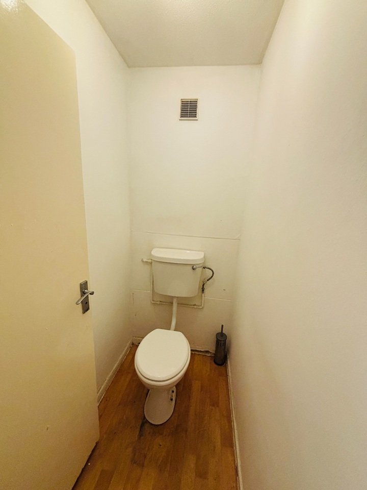 Additional image 7 of Room in a Shared Flat, Prichard Court, N7, N1 7GU