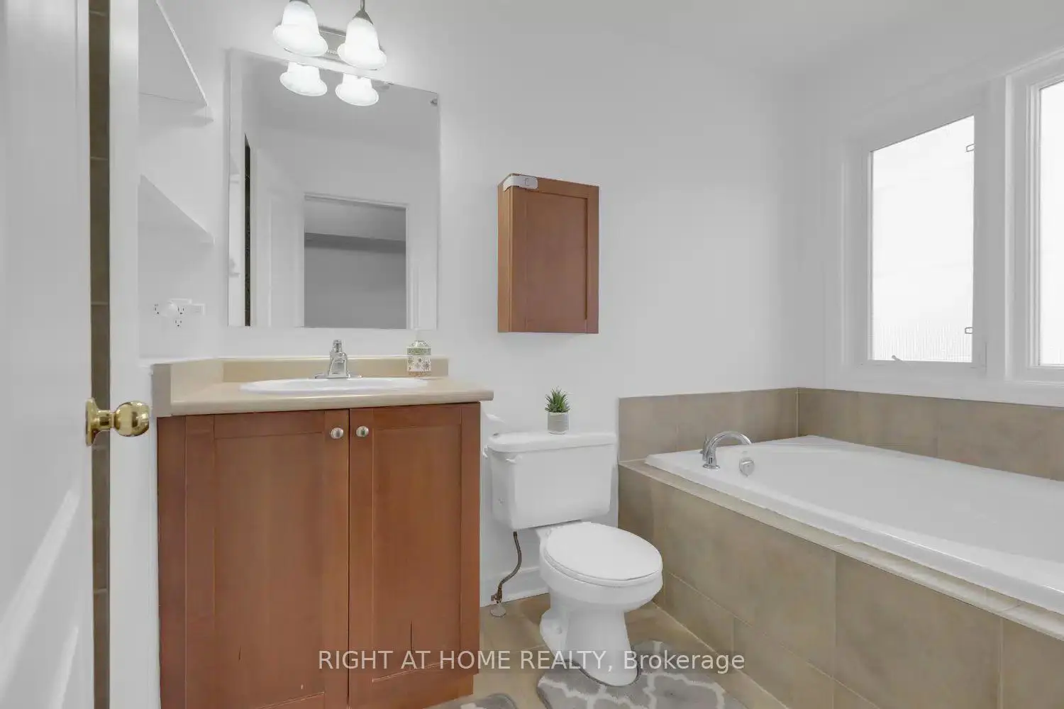 Additional image 18 of 53 Silent Pond Crescent