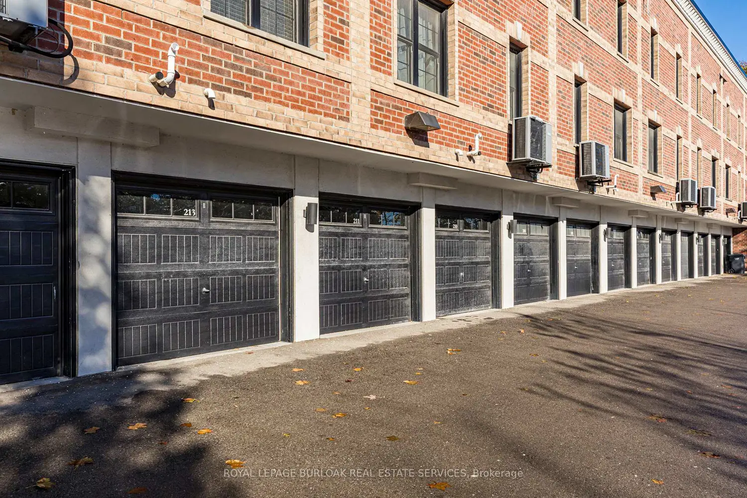 Additional image 17 of 760 Lakeshore Road 213