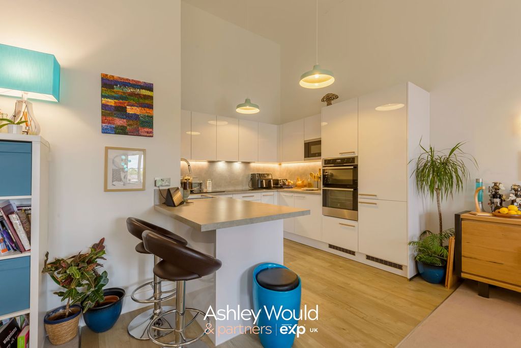 Additional image 4 of 3 bed flat for saleMill Street, Worcester WR1