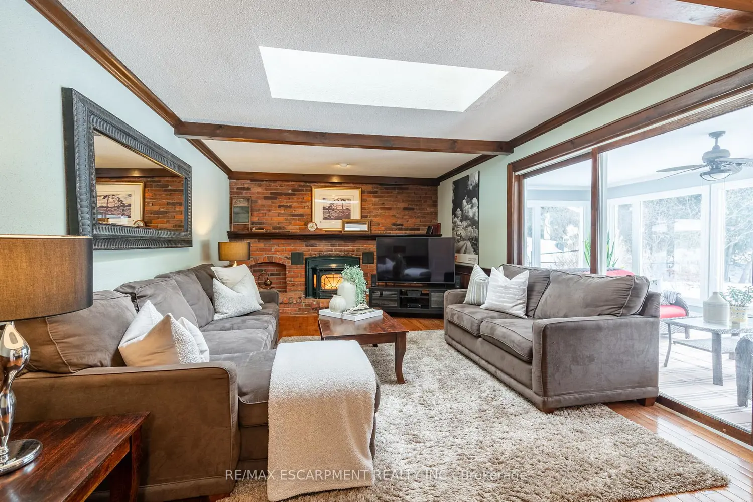 Additional image 3 of 1 Acredale Drive