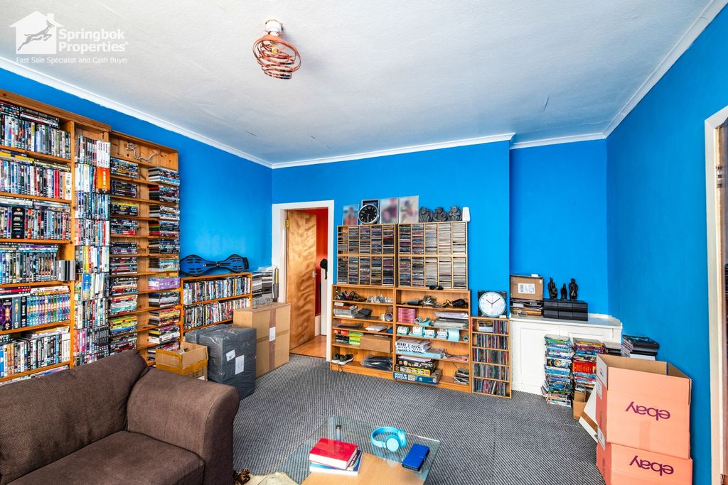 Additional image 4 of 2 bed flat for saleBroom Crescent, Ochiltree, Cumnock, Ayrshire KA18