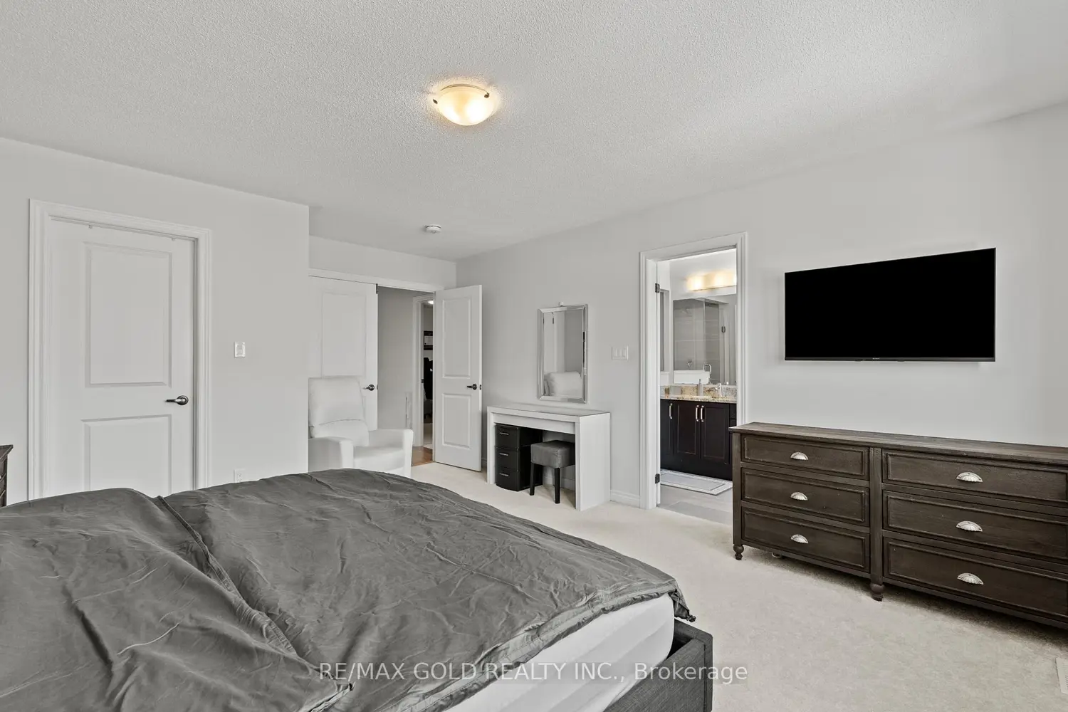 Additional image 12 of 59 Folgate Crescent