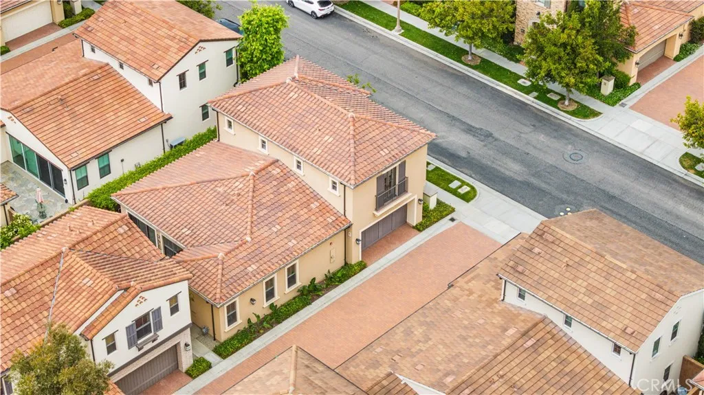 Additional image 83 of 114 Guinness, Irvine, CA 92620