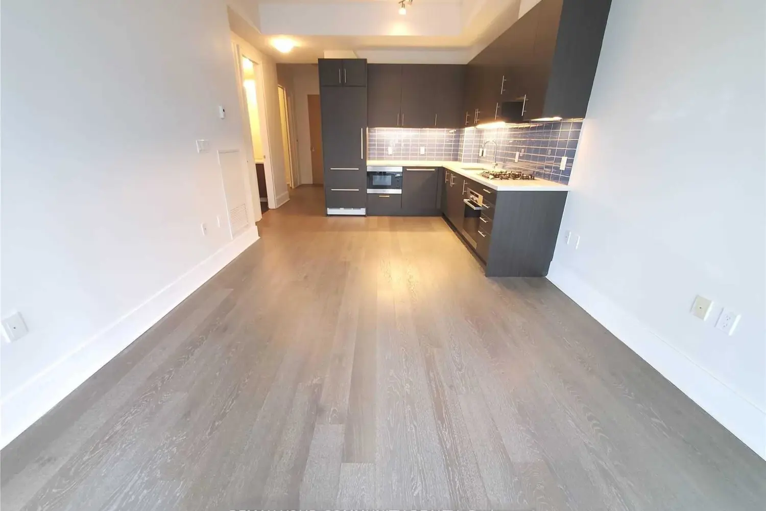 Additional image 7 of 29 Queens Quay 918