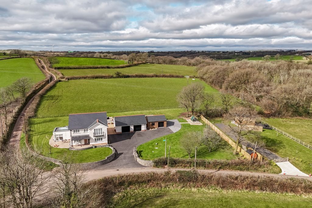 Additional image 2 of 4 bed detached house for saleLlanddarog, Carmarthen SA32