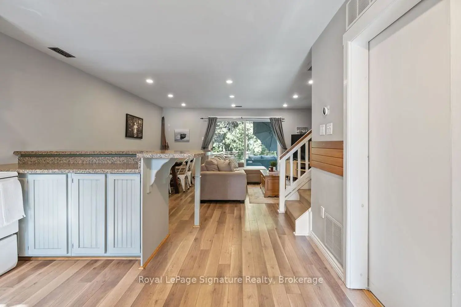 Additional image 2 of 124 Escarpment Crescent