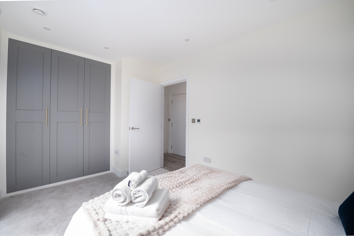 Additional image 7 of 2 Bed Flat, Coomer Place, SW6, N1 7GU