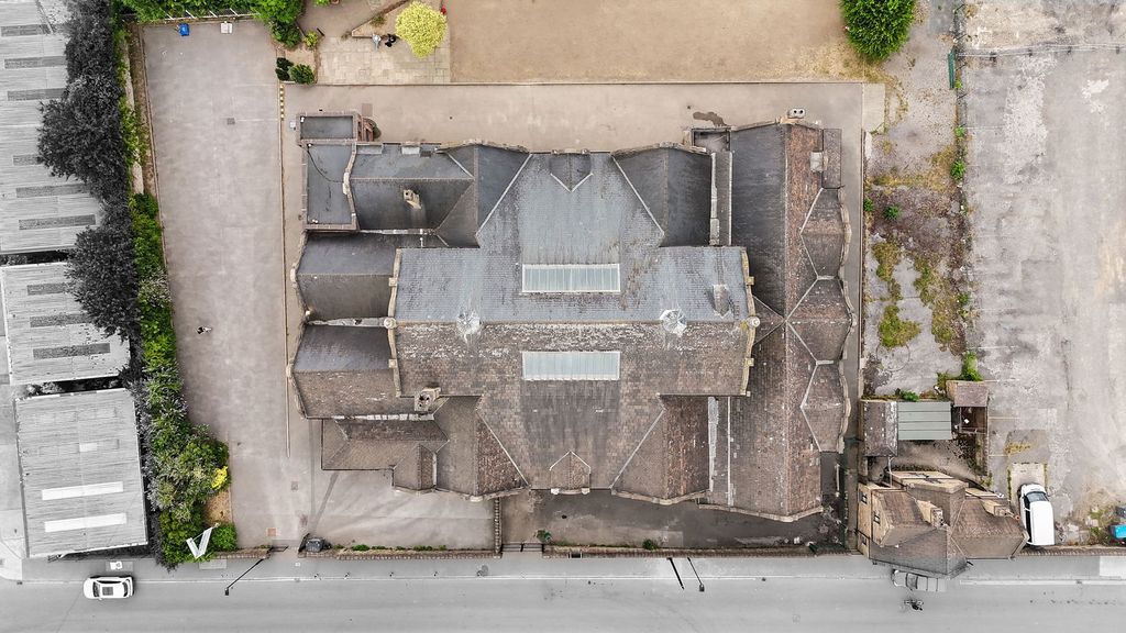 Additional image 4 of Town house for saleTinsley Park Road, Sheffield S9
