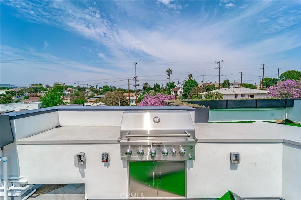 Additional image 35 of 2828 London Street Unit 206, Los Angeles, CA 90026