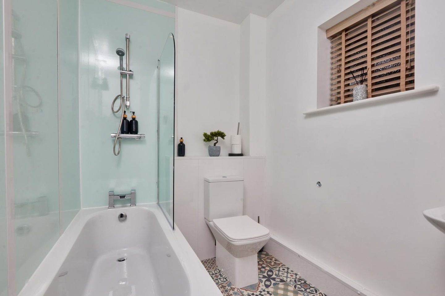 Additional image 28 of 2 Bed Flat, St. Michaels Lane, LS6, N1 7GU