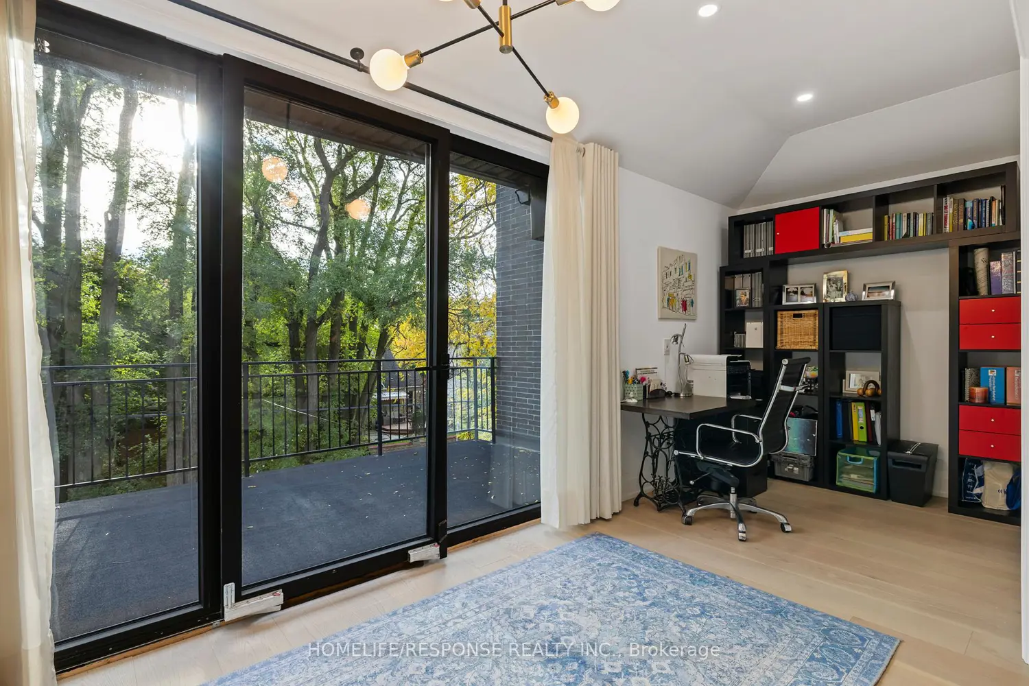 Additional image 8 of 2110 Courtland Crescent