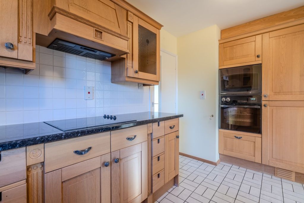 Additional image 6 of 3 bed flat for saleMaltsters Way, Oulton Broad NR32