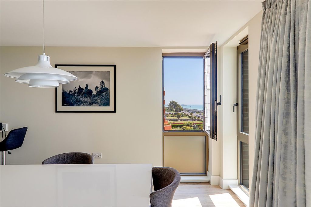 Additional image 12 of 3 bed flat for saleCalista, West Parade, Worthing BN11