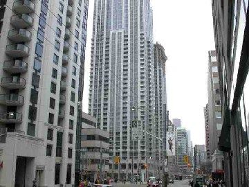 1109-763 Bay Street, Toronto, ON, M5G 2R3