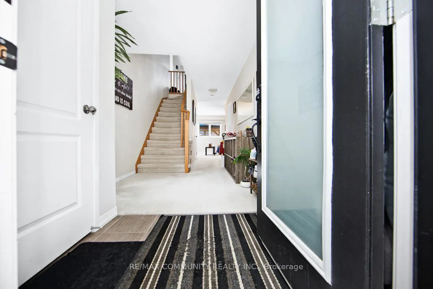 Additional image 3 of 984 Kicking Horse Path