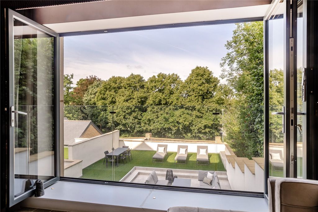 Additional image 7 of 2 bed flat for saleCongleton Road, Alderley Edge, Cheshire SK9