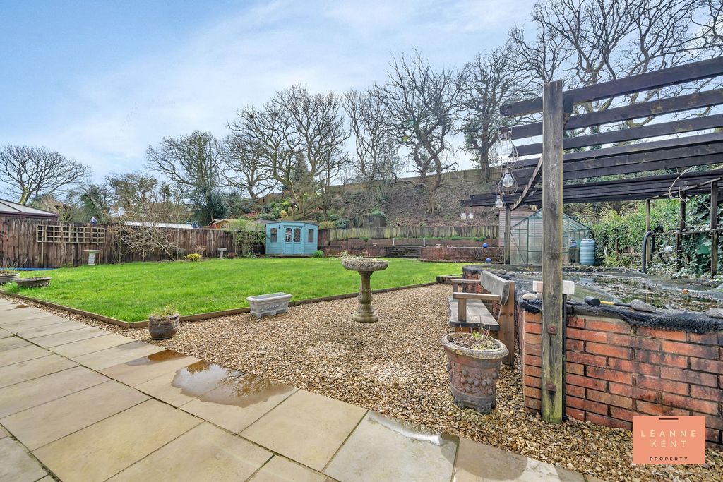 Additional image 40 of 5 bed detached house for saleRhyd Y Gwern Close, Rudry, Caerphilly CF83
