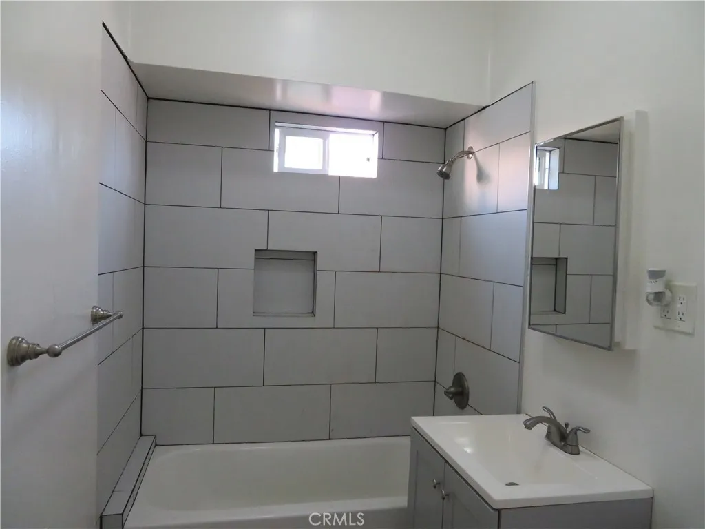 Additional image 43 of 3923 S Normandie Ave, Los Angeles, CA 90037