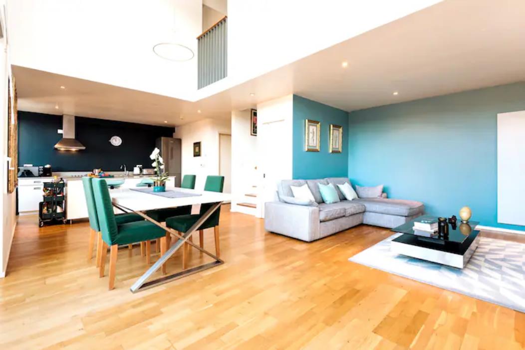 2 Bed Penthouse, Stepney City Apartments, E1, N1 7GU