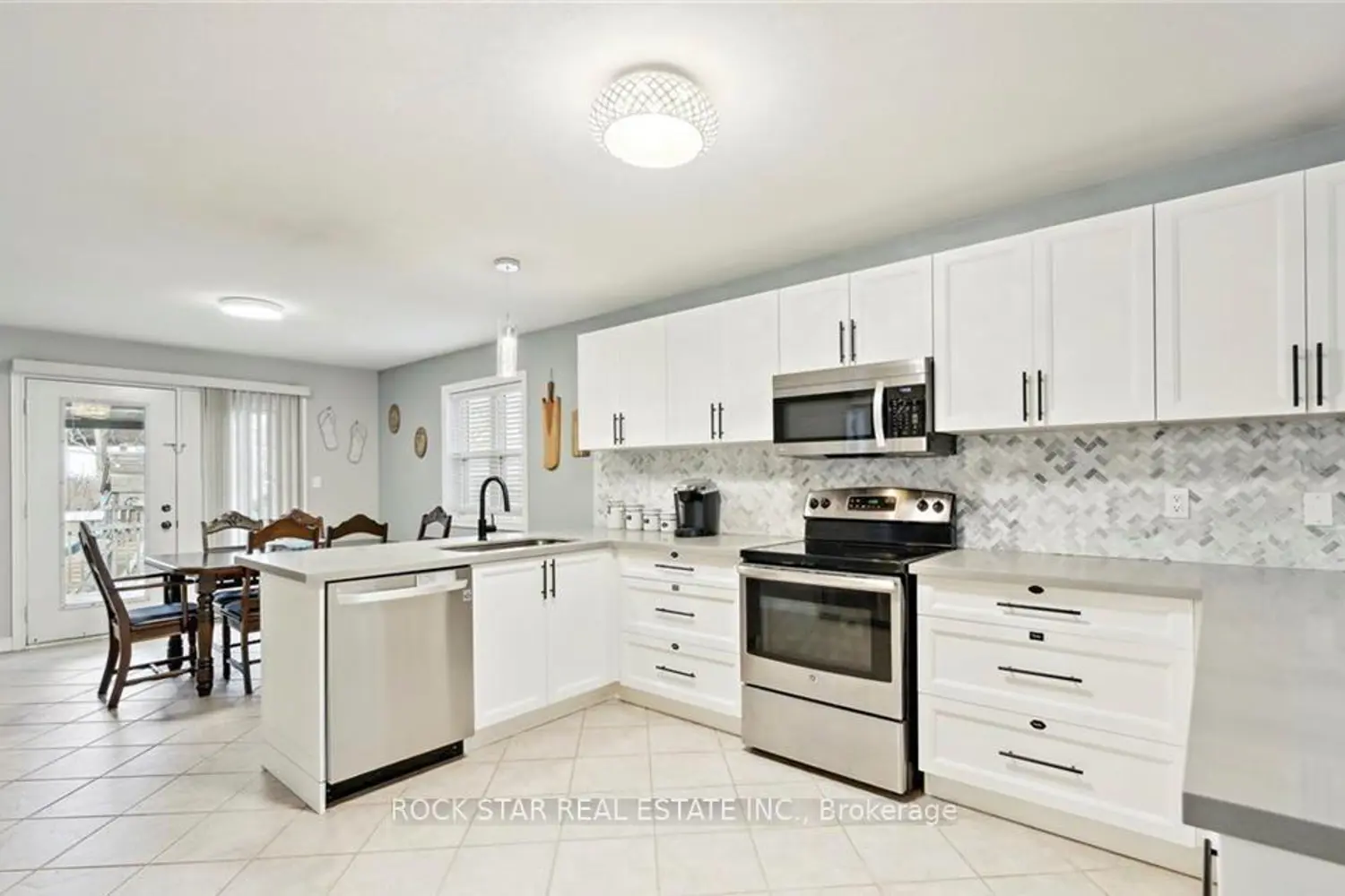 Additional image 7 of 996 Beach Boulevard