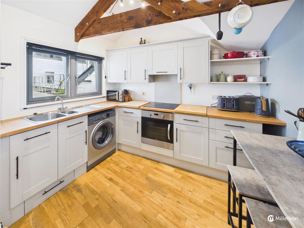 Additional image 5 of 2 bed flat for saleSea Lane, Hayle TR27