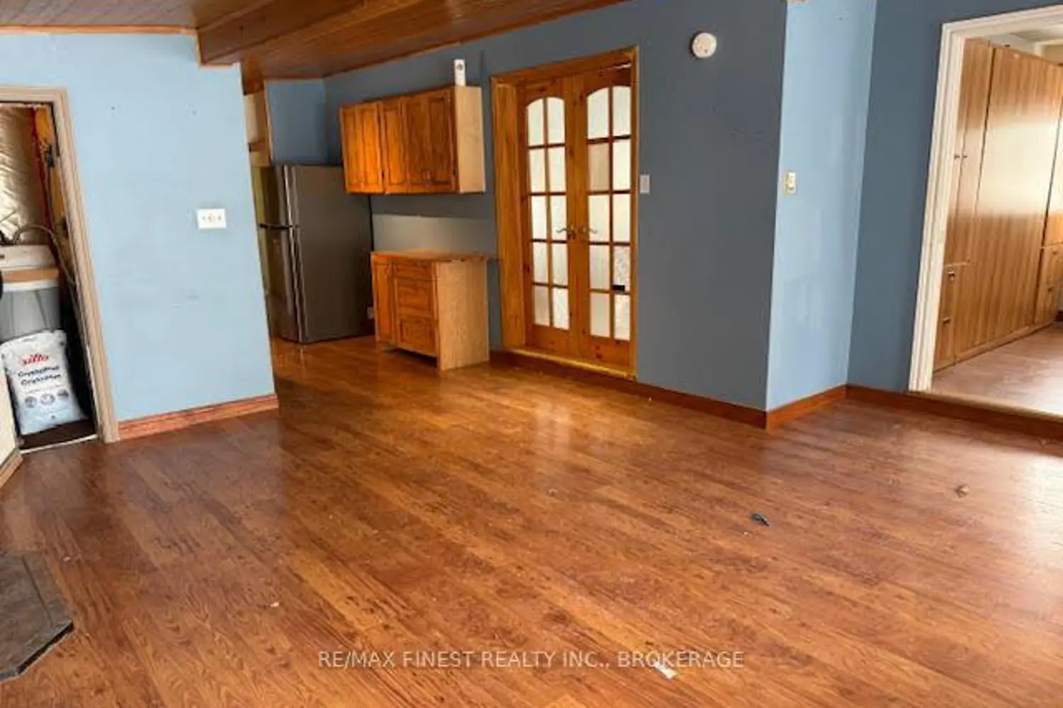 5 Pine Point Avenue photo 4