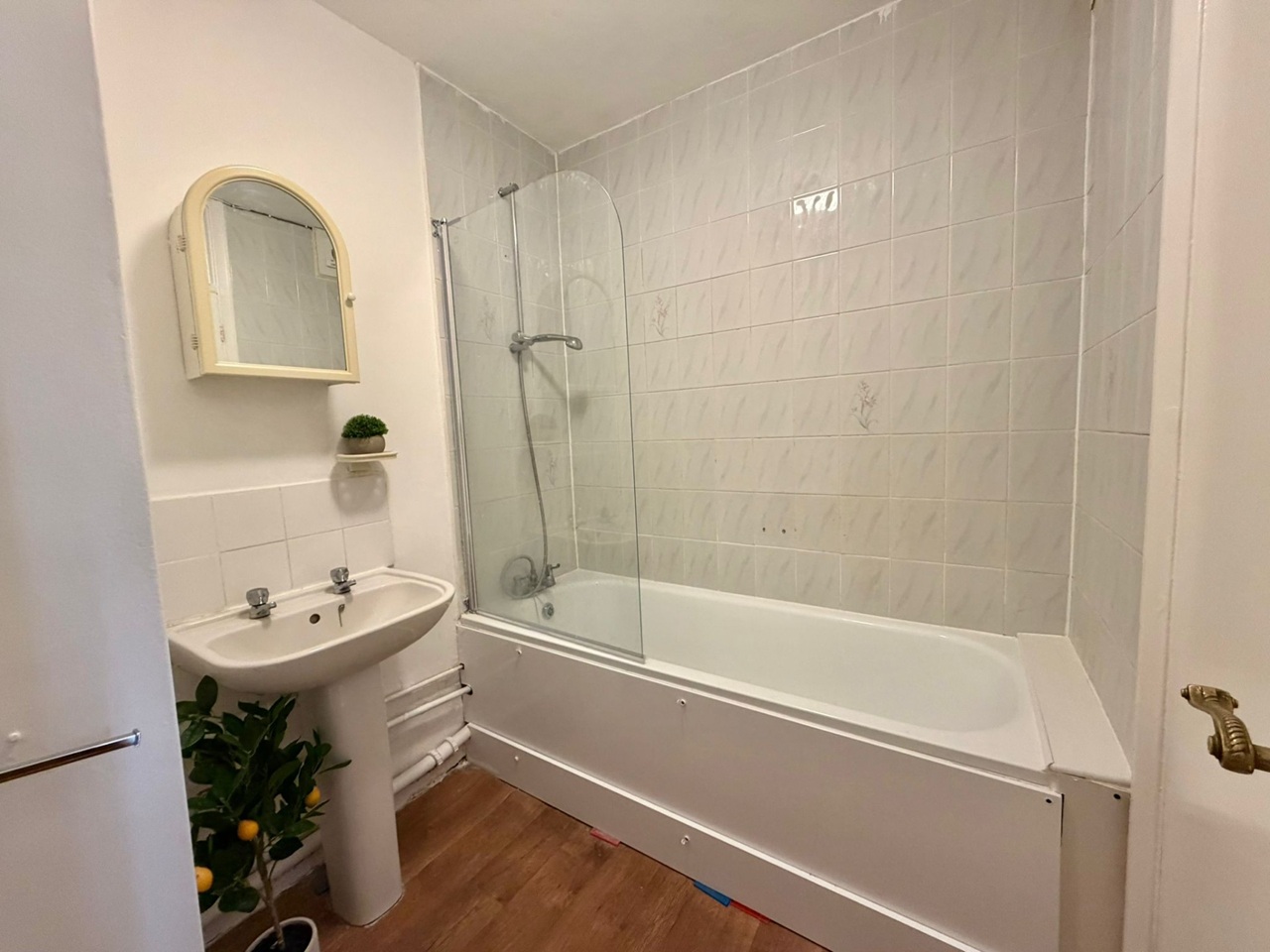 Additional image 7 of Room in a Shared Flat, Commercial Road, E1, N1 7GU