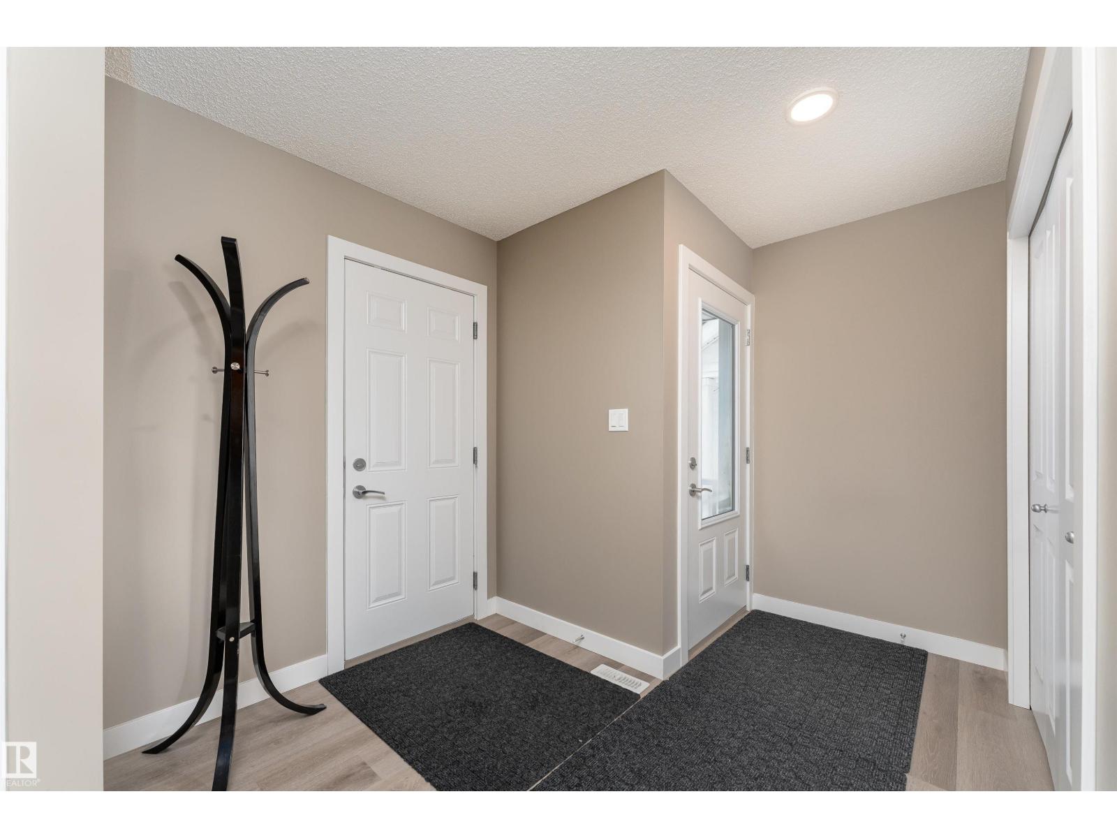 Additional image 2 of 1964 Kroetsch Crescent SW, Edmonton, AB, T6W4J3