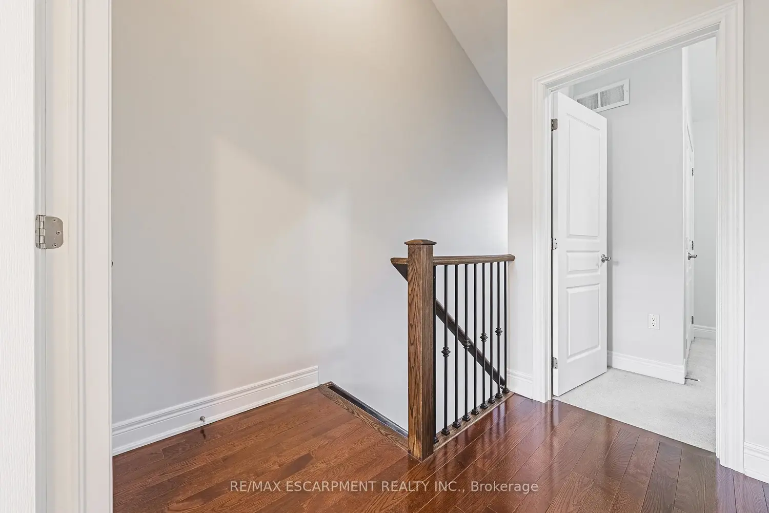 Additional image 11 of 4115 Upper Middle Road 8