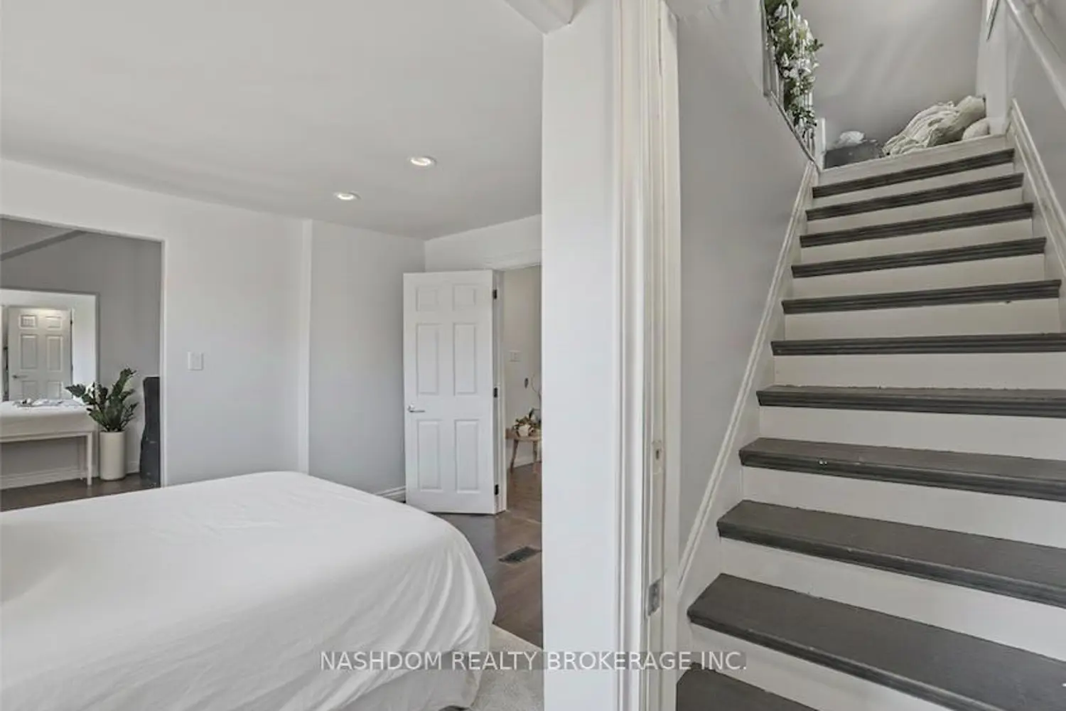 Additional image 5 of 81 Ottawa Street