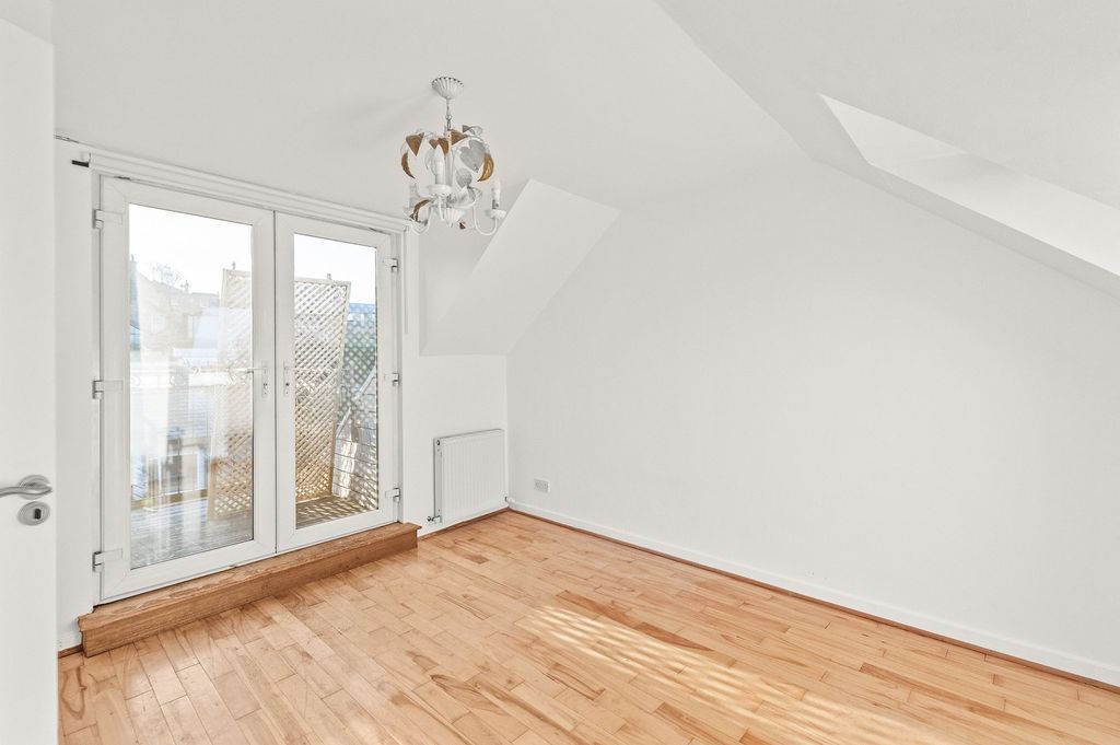 Additional image 16 of 4 bed flat for saleLion Well Wynd, Linlithgow EH49