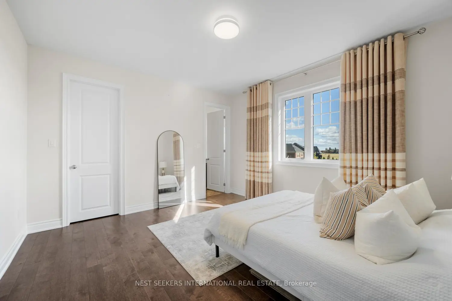 Additional image 13 of 12 Albert Hill Court