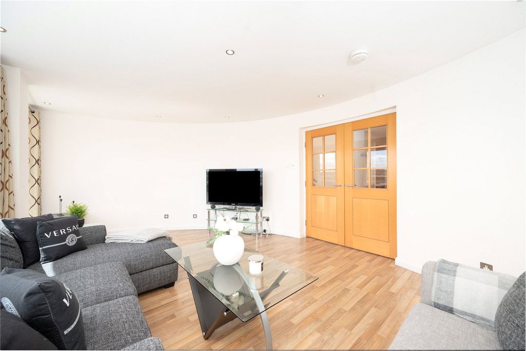 Additional image 7 of 3 bed flat for sale79 Queens Highlands, Aberdeen AB15