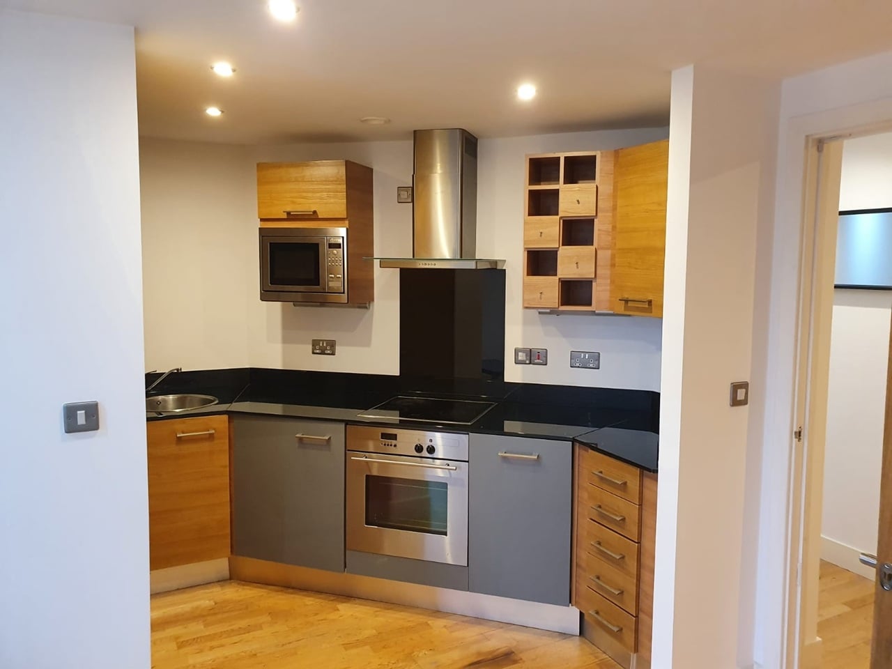 Additional image 8 of 2 Bed Flat, Mackenzie House, LS10, N1 7GU