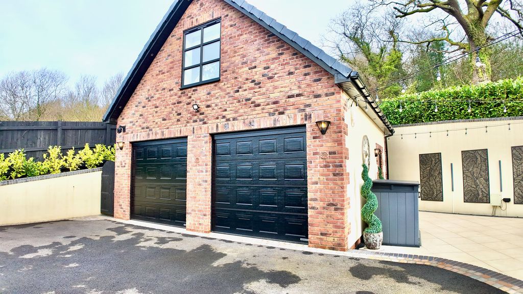 Additional image 63 of 5 bed detached house for saleOak Tree Rise, Newbridge NP11