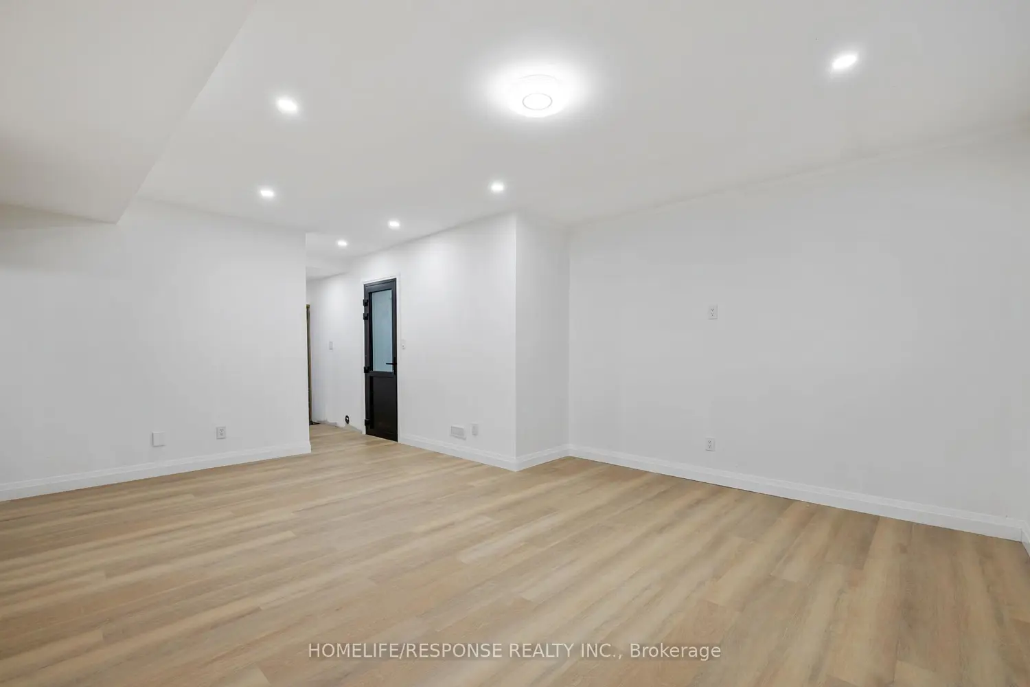 Additional image 11 of 2110 Courtland Crescent